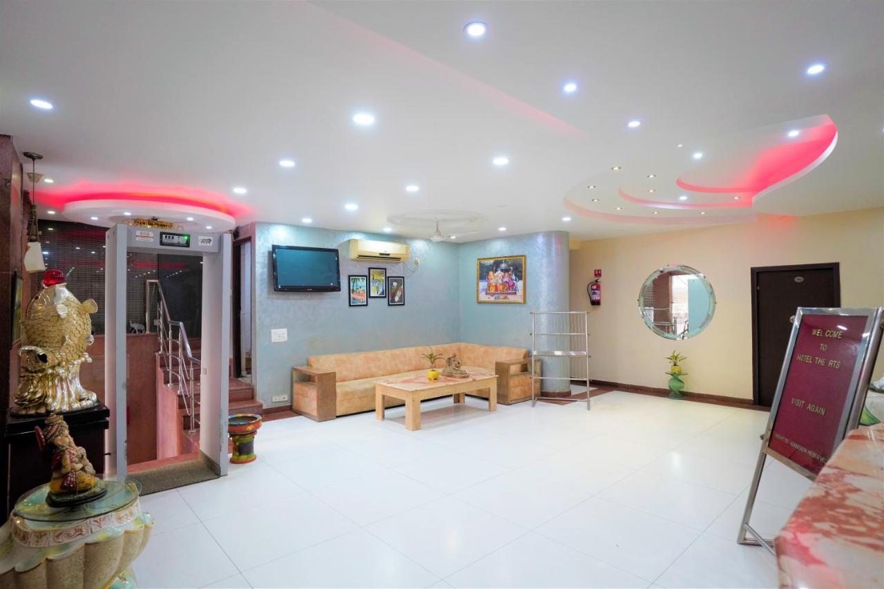 Hotel The Rts Plaza Nueva Delhi Exterior foto