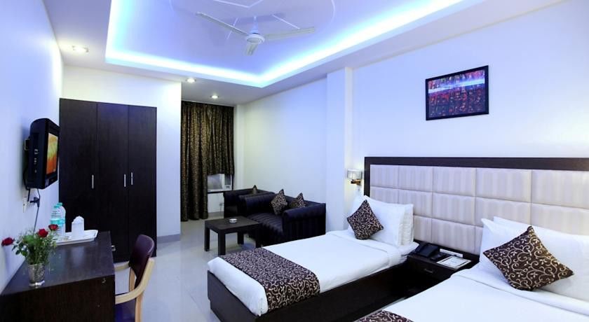 Hotel The Rts Plaza Nueva Delhi Exterior foto